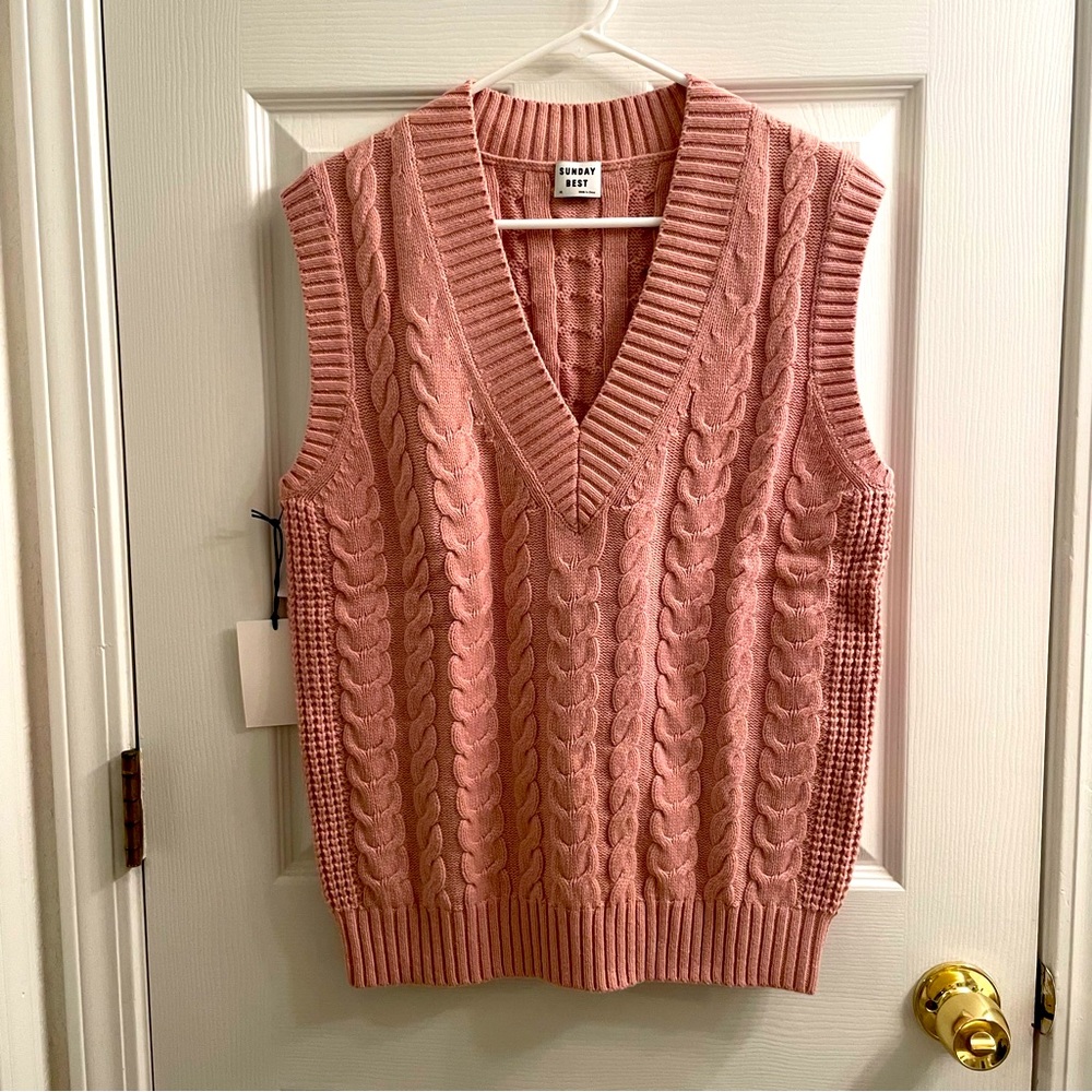 Aritzia Sunday Best Sweater Vest